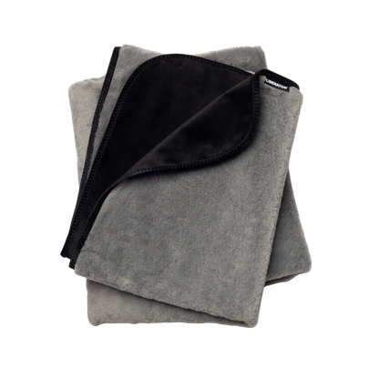 Fascinator Throw – Faux Fur